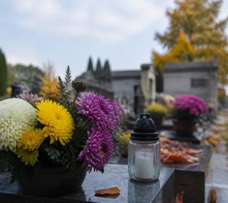 1 er novembre férié : est-il un jour chômé en France ?