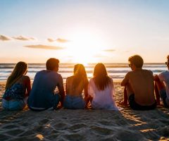18 25 vacances : idées de séjours, destinations et bons plans pour partir entre amis
