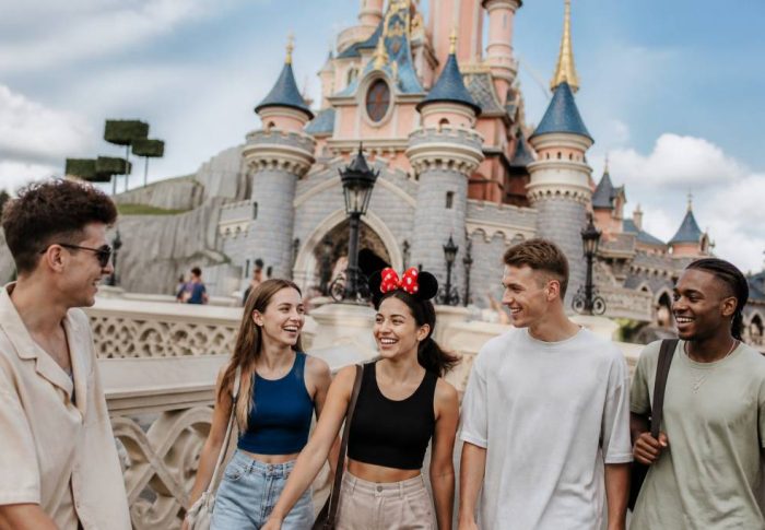 Départ 18 25 disney : comment organiser un séjour à Disneyland Paris