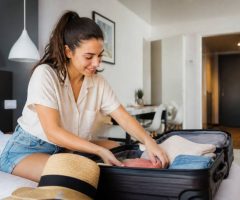 Aide vacances alternant : conseils pour préparer un séjour réussi