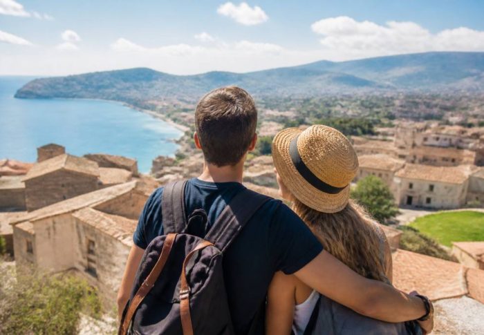 Destination jeune couple pas cher : les meilleures idées pour voyager à petit budget