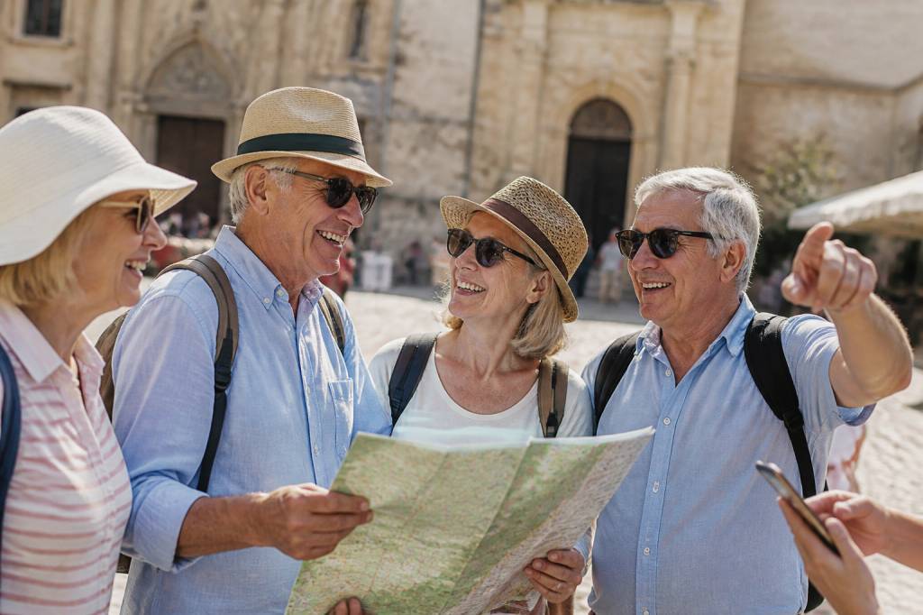 Association voyage organisé : comment choisir la meilleure formule pour partir sereinement en groupe