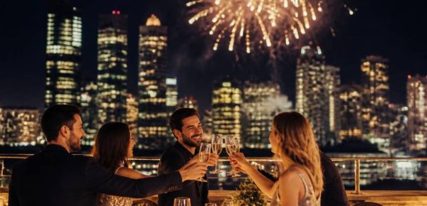 Idée soirée nouvel an : les meilleures inspirations pour célébrer le réveillon
