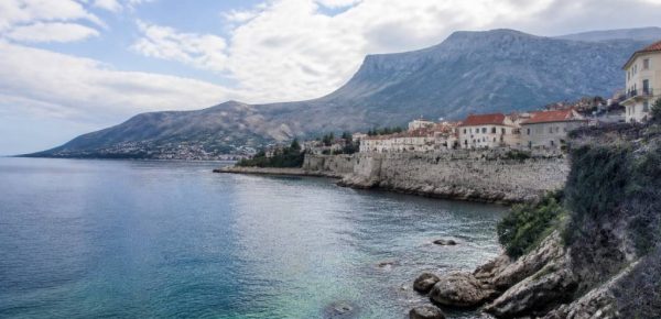 Albanie meteo fevrier : températures, précipitations et conseils pour voyager en hiver