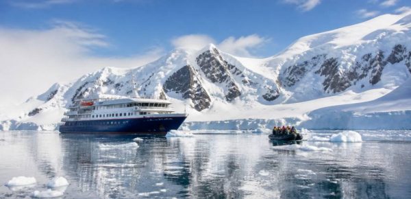 Antarctique voyage prix : quel budget prévoir pour une expédition polaire ?