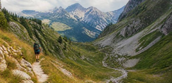 Albanie trekking : les meilleurs itinéraires et conseils pour explorer les Balkans
