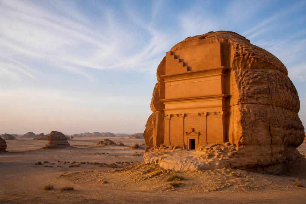 Arabie saoudite tourisme : guide complet pour découvrir le royaume des merveilles naturelles et culturelles
