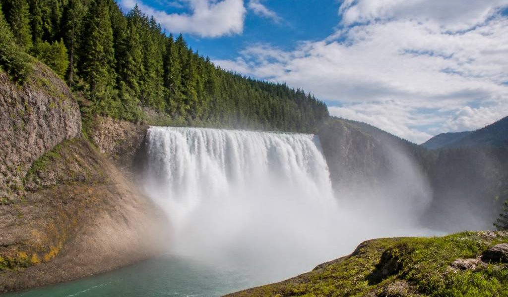 Chute d eau Canada : les plus belles cascades à découvrir