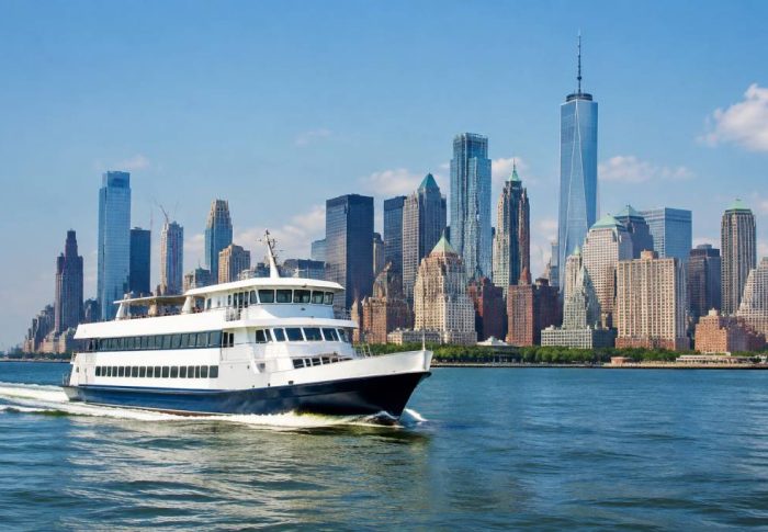 Aller à New York en bateau : guide pratique pour préparer votre voyage\Seeder