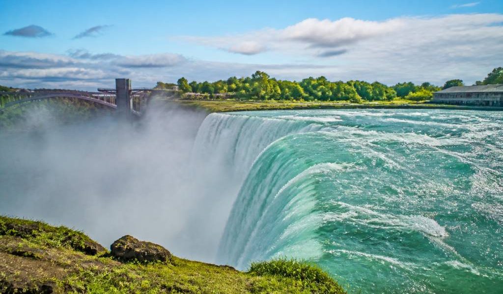 Chute Canada : les plus belles cascades à découvrir absolument