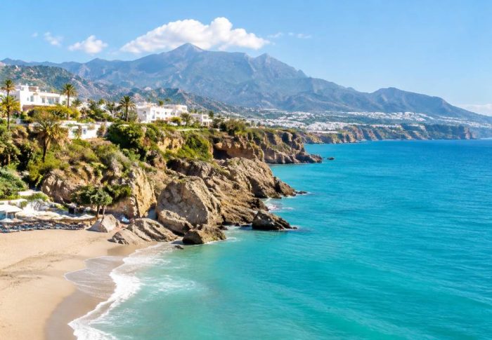 Andalousie mer : les plus belles plages et stations balnéaires à découvrir en Espagne
