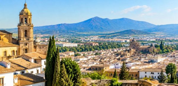 Andalousie en mai : météo, visites et conseils pour un séjour réussi