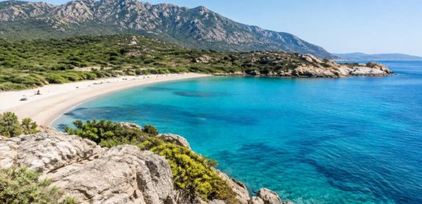 Que faire en août en Corse : plages, villages et conseils pratiques
